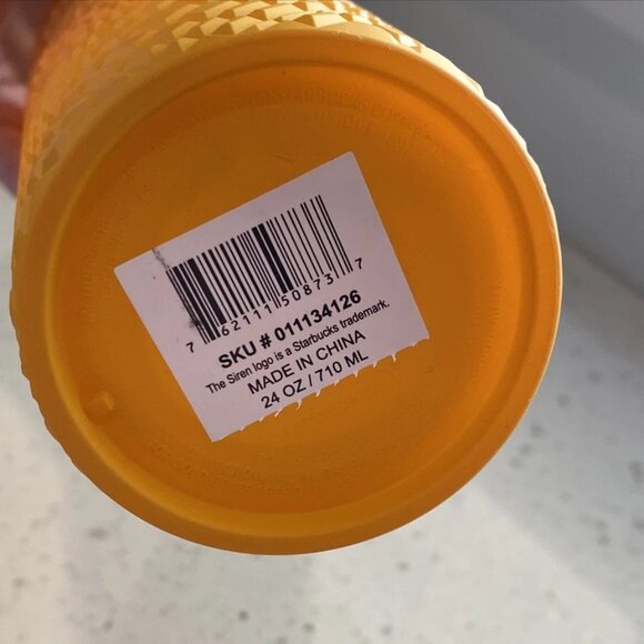 Starbucks Cup - Picture 7 of 7